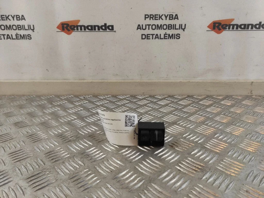Panelės apšvietimo reguliavimo jungtukas