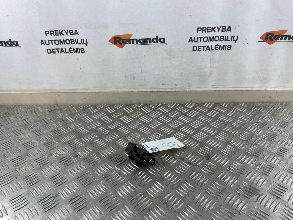 Sėdynių šildymo rėlė