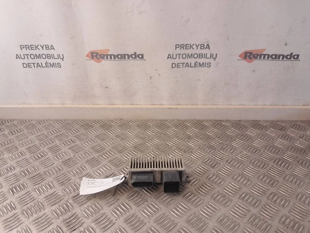 Kvēlsveču priekšuzsildes relejs RCS812