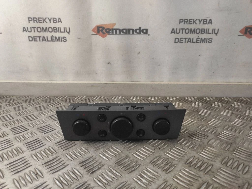 Climate control unit – Opel Signum (2003-2008)