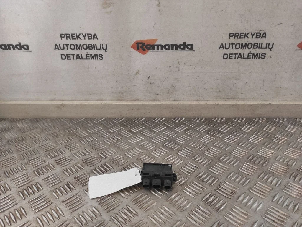 Bagažinės dangčio valdymo blokas