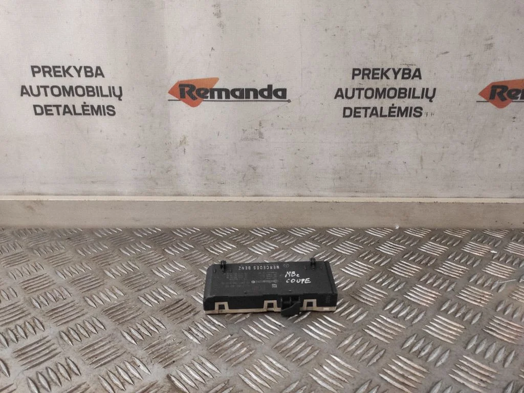 Bagažinės dangčio valdymo blokas