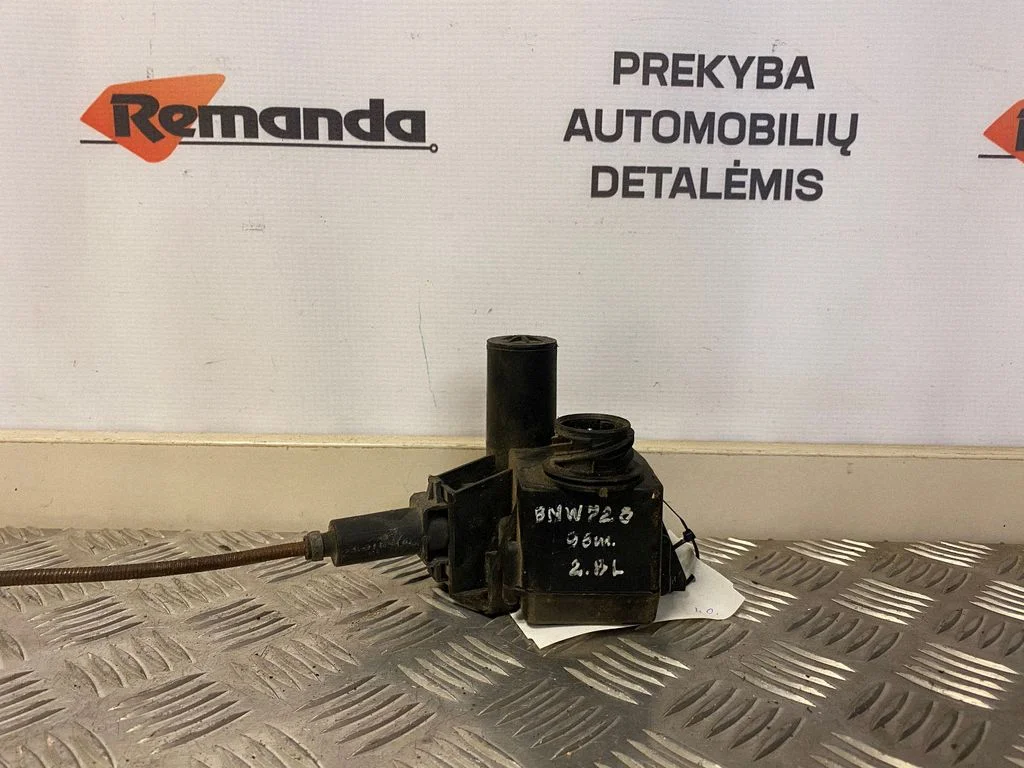 Pastovaus greičio (cruise) valdymo blokas