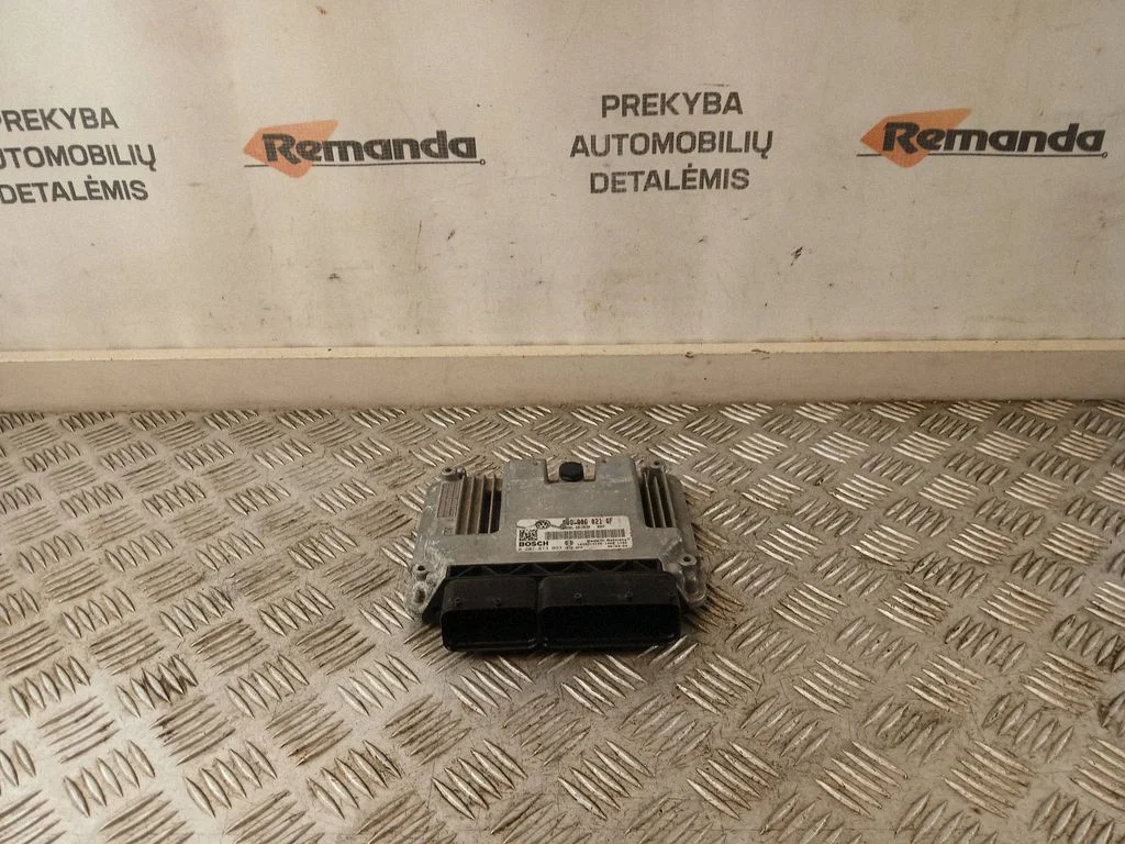 Dzinēja vadības bloks 03G906021GF