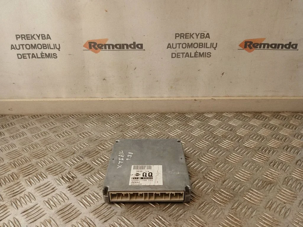 Variklio valdymo blokas