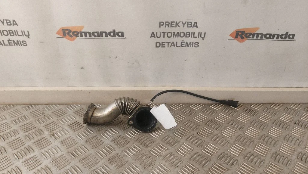 EGR vamzdelis (-iai)/ žarna (-os)