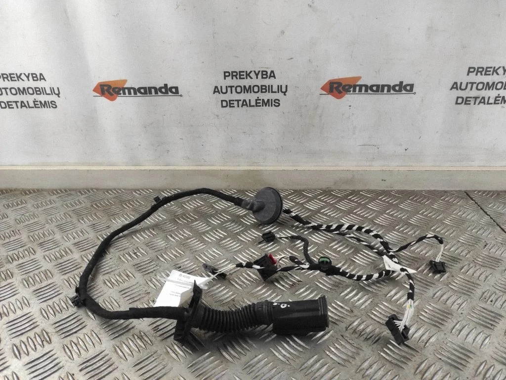 Tagaukse juhtmestik 5G4971694H