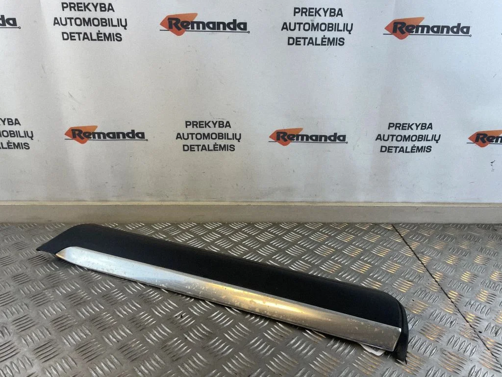 Rear door trim (molding) – Volkswagen Touareg I (2002-2010)