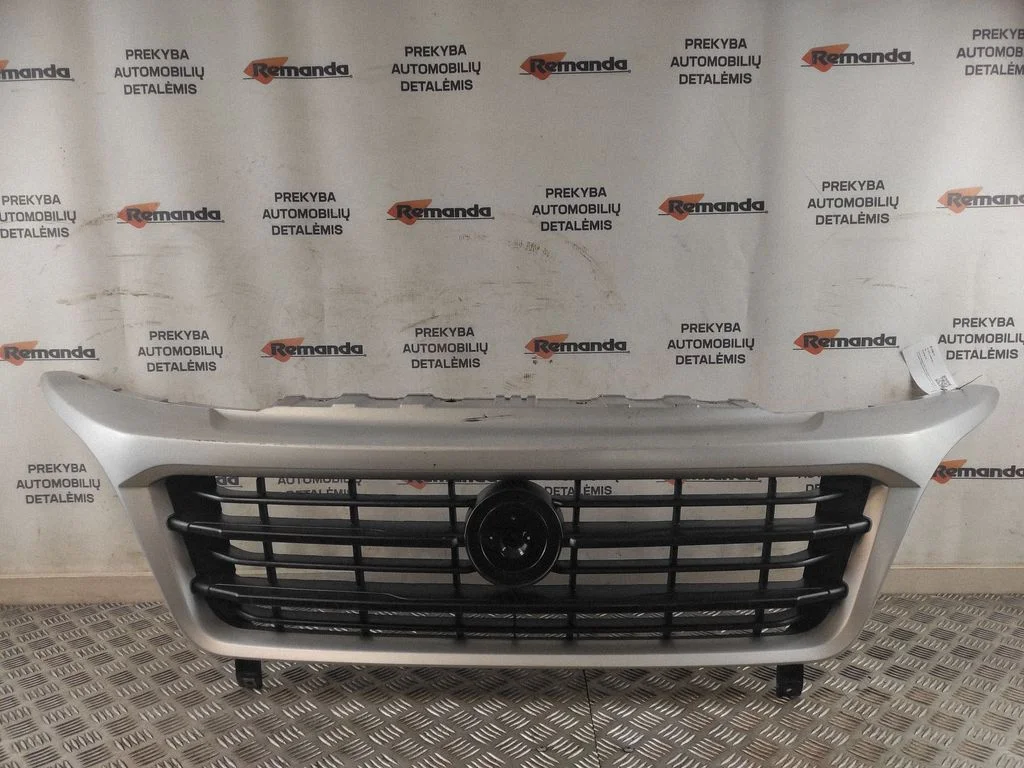Atrapa przednia (grill) FT0706301