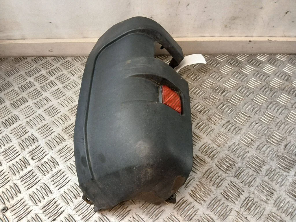 Tagumise kaitseraua nurgaosa 5801541041