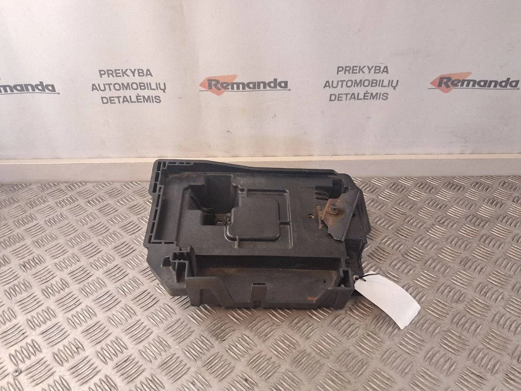 Akumulatora paliktnis 37150N7000