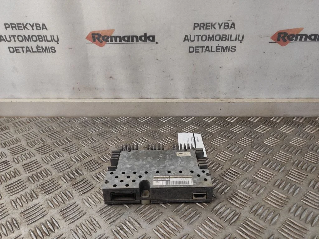 Skaņas pastiprinātājs 94AP18T806AA