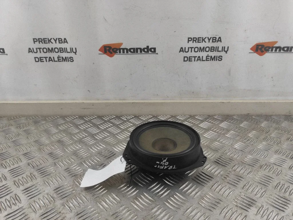 Skaļrunis (-ņi) priekšējās durvīs 9175188
