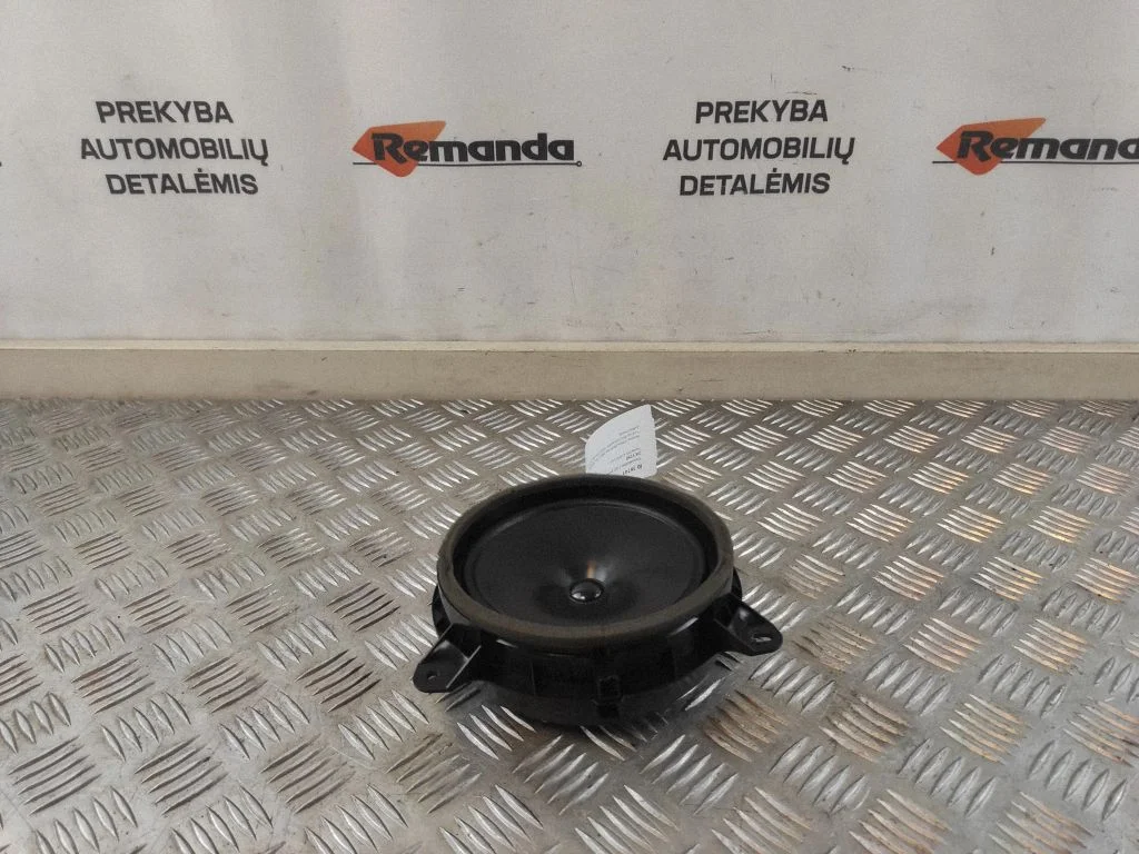 Front door speaker 861601A210