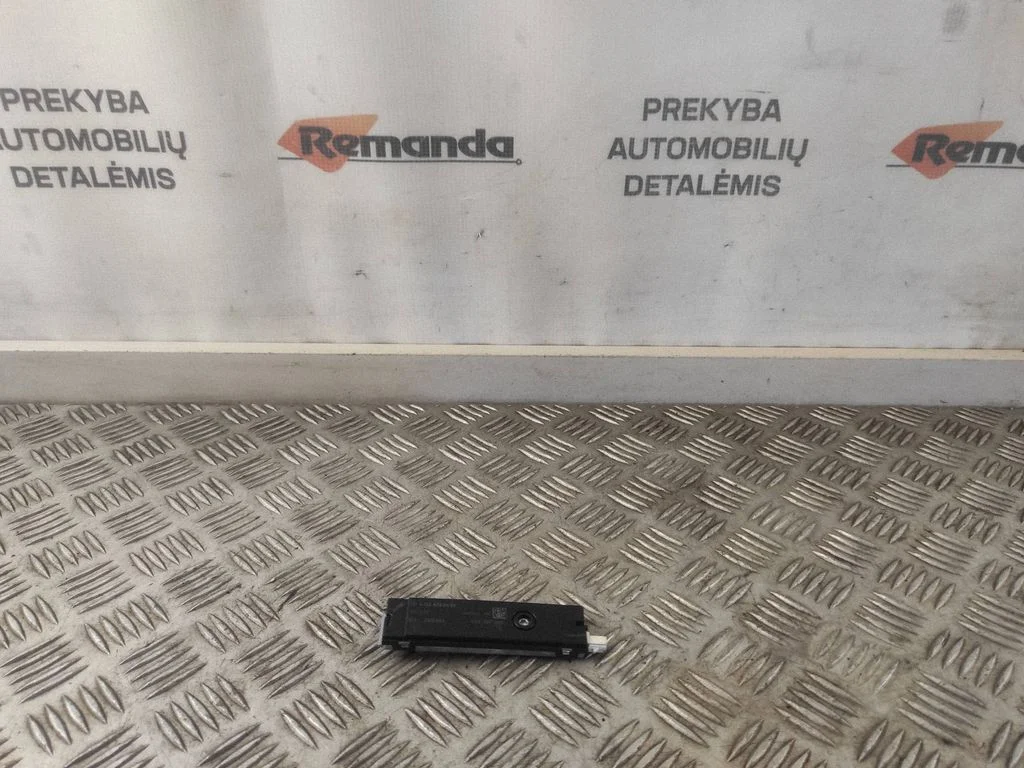 Antenas pastiprinātājs – Mercedes-Benz A klase W176 (2012-2018)