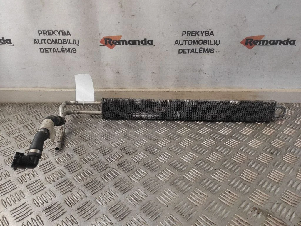 Power steering radiator P679366202
