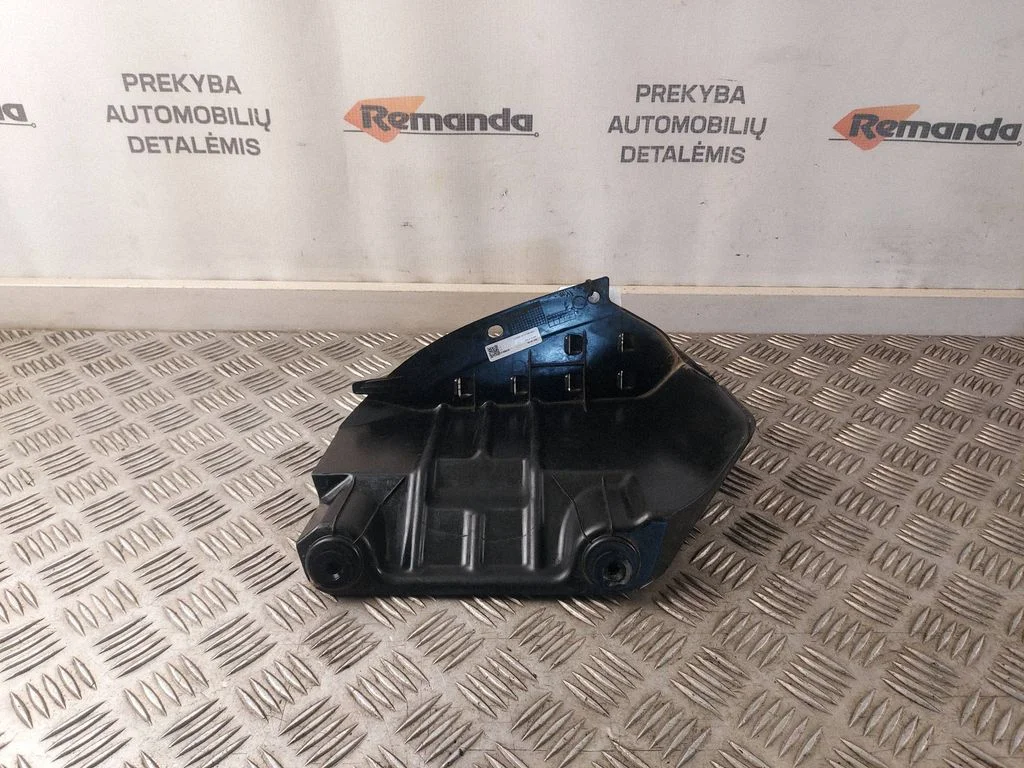 Rear underbody cover/under tray 86675N7000