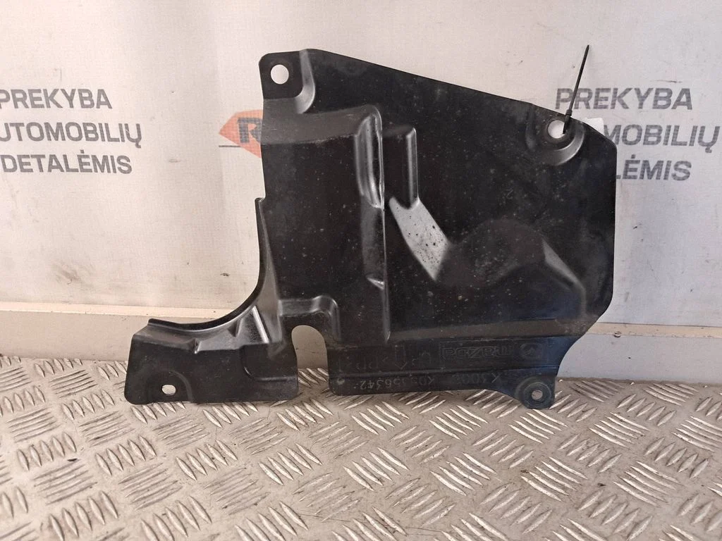 Priekinės važiuoklės dugno apsauga