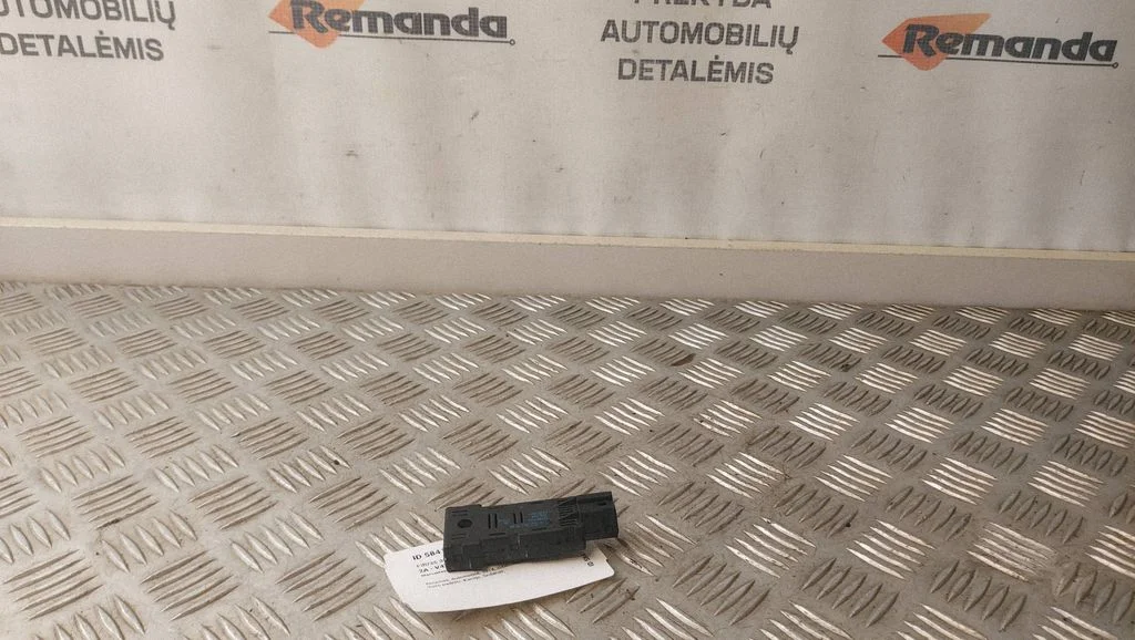 Filtras antenos