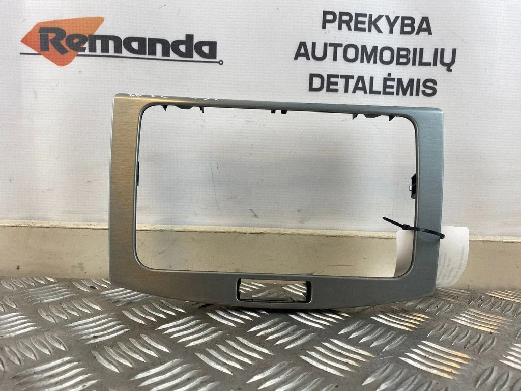 Radio/navigācijas apdare – Volkswagen Passat CC (2008-2016)
