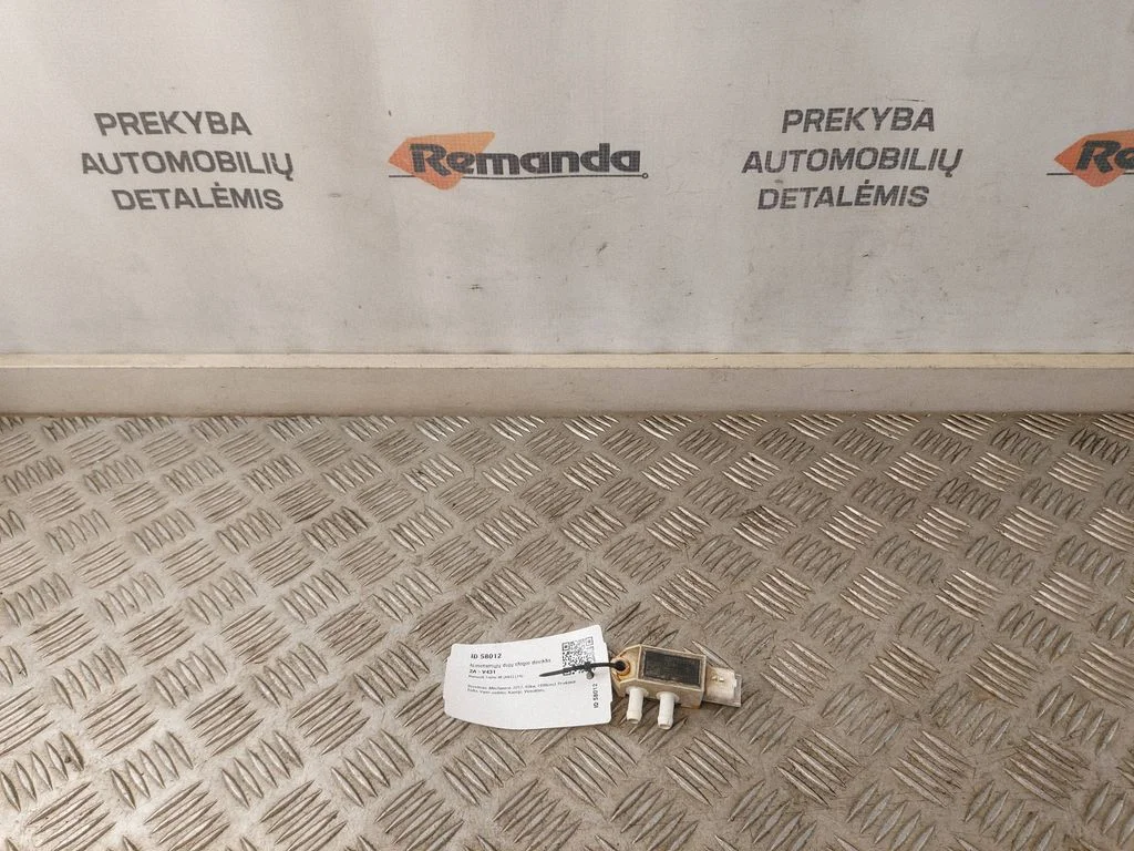 Exhaust gas pressure sensor – Renault Trafic III (X82) (2014-)