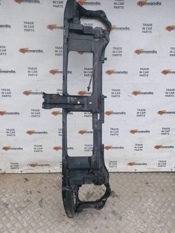 Radiaatori tugipaneeli ülaosa – Renault Master II (2004-2010), eesmine