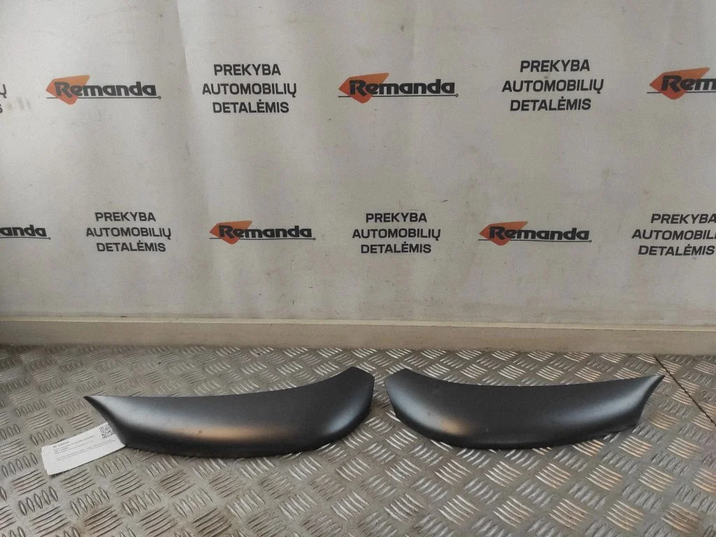 Cita centrālās konsoles (tuneļa) detaļa 9801464