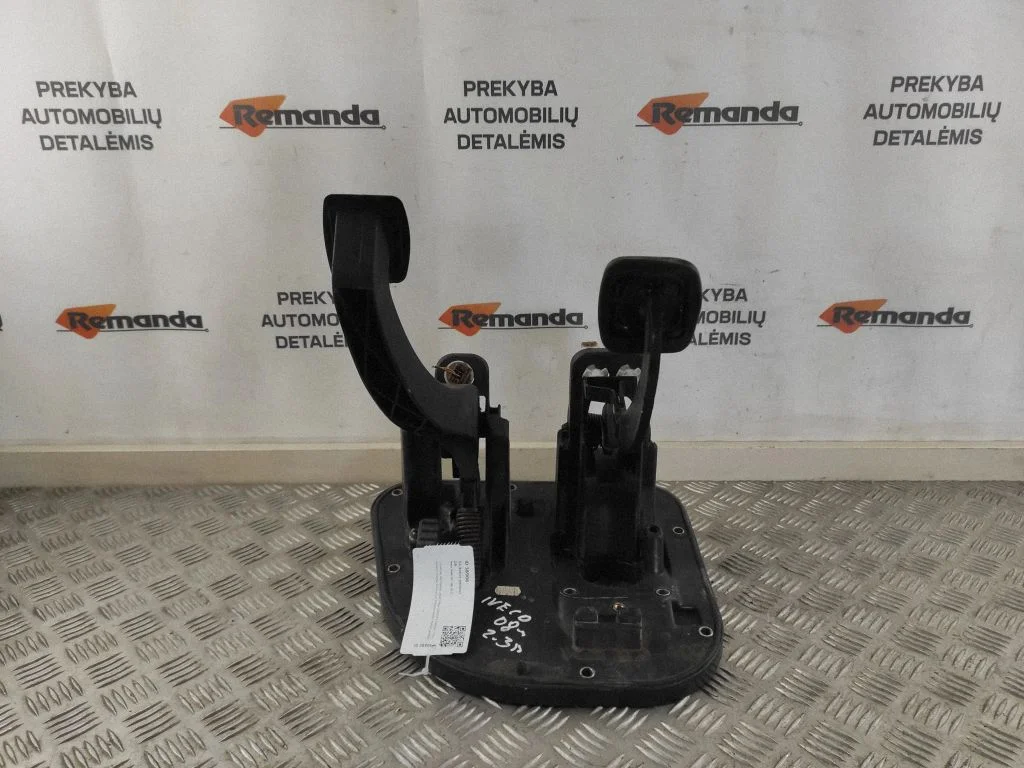 Pedalų komplektas