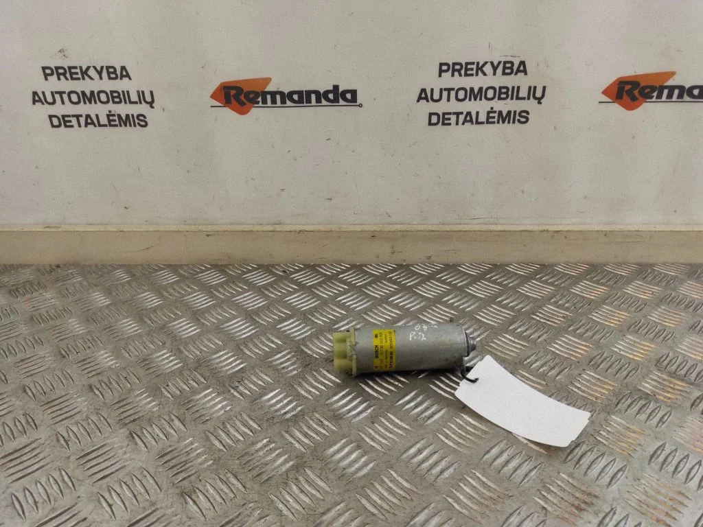 Sėdynės valdymo varikliukas