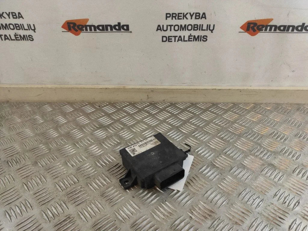 Maitinimo valdymo blokas