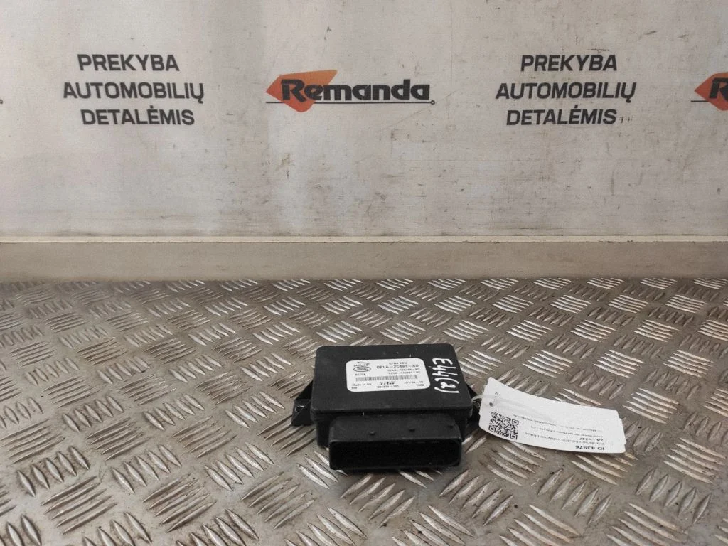 Rankinio stabdžio valdymo blokas
