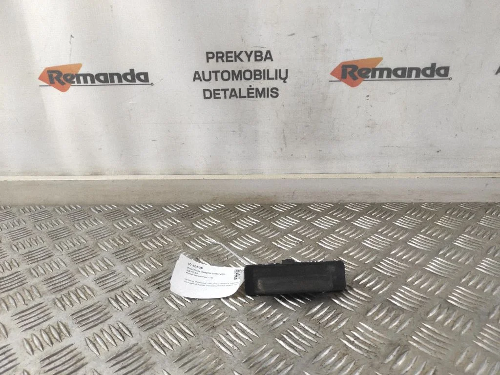 Przycisk otwierania klapy bagażnika 8200002001 – Renault Espace - Grand espace IV (2004-2014)