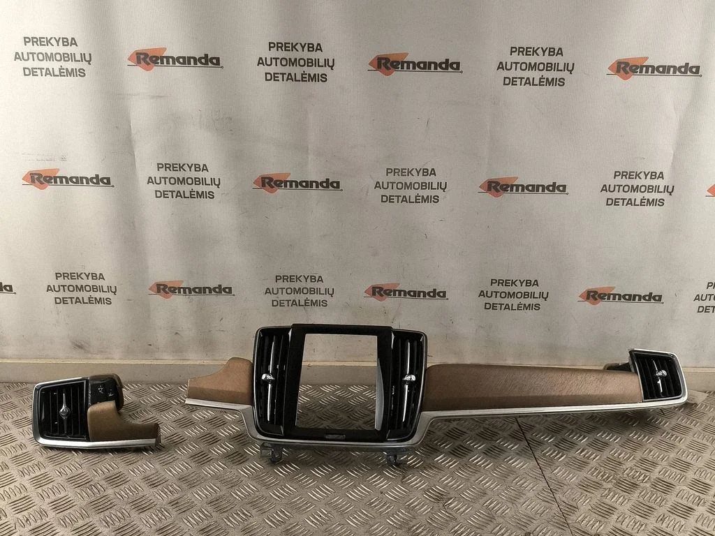 Panel trim 31403976