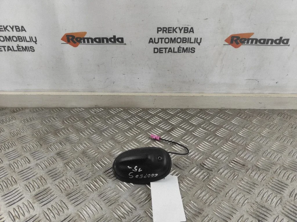Radio antena