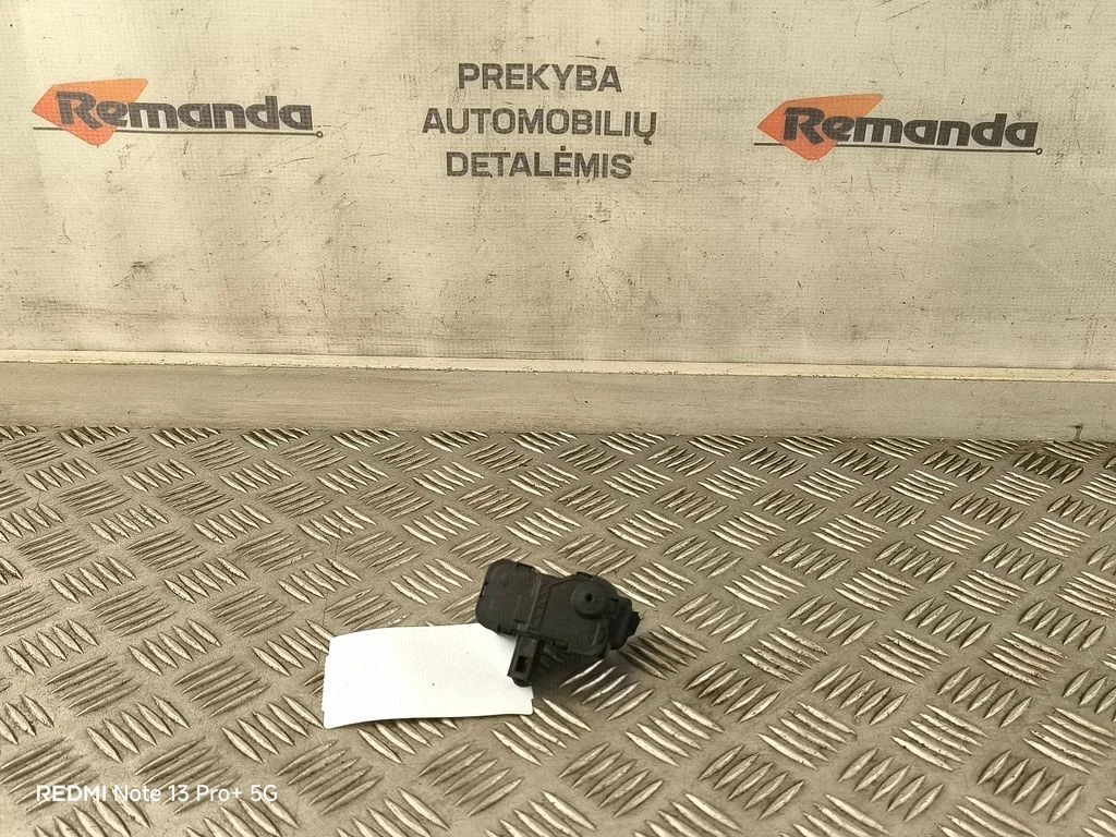 Degalų bako dangtelio spynos varikliukas