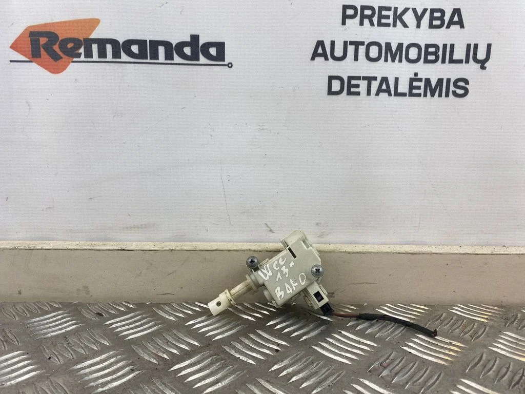 Degalų bako dangtelio spynos varikliukas