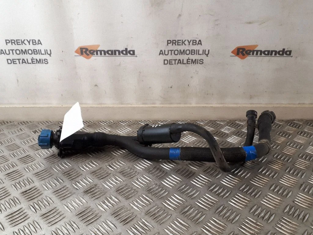 AdBlue skysčio užpylimo vamzdis