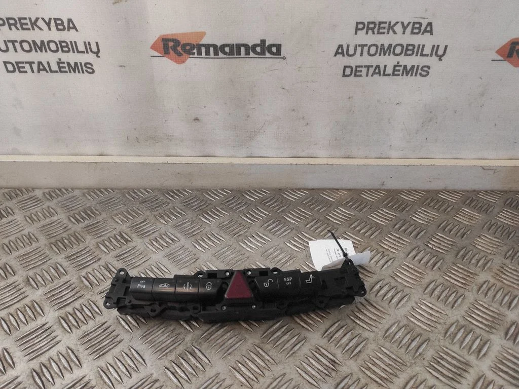 Jungiklių komplektas