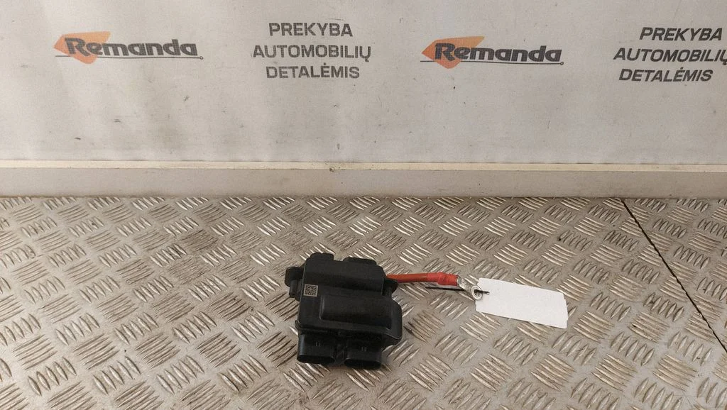 Akumuliatoriaus valdymo blokas