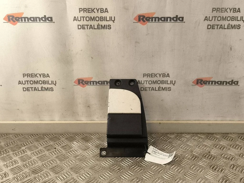 (B) statramščio apdaila (išorinė)