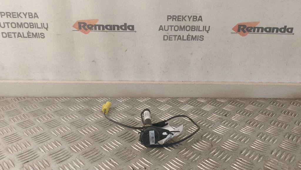 Variklio dangčio oro pagalvės sprogdiklis