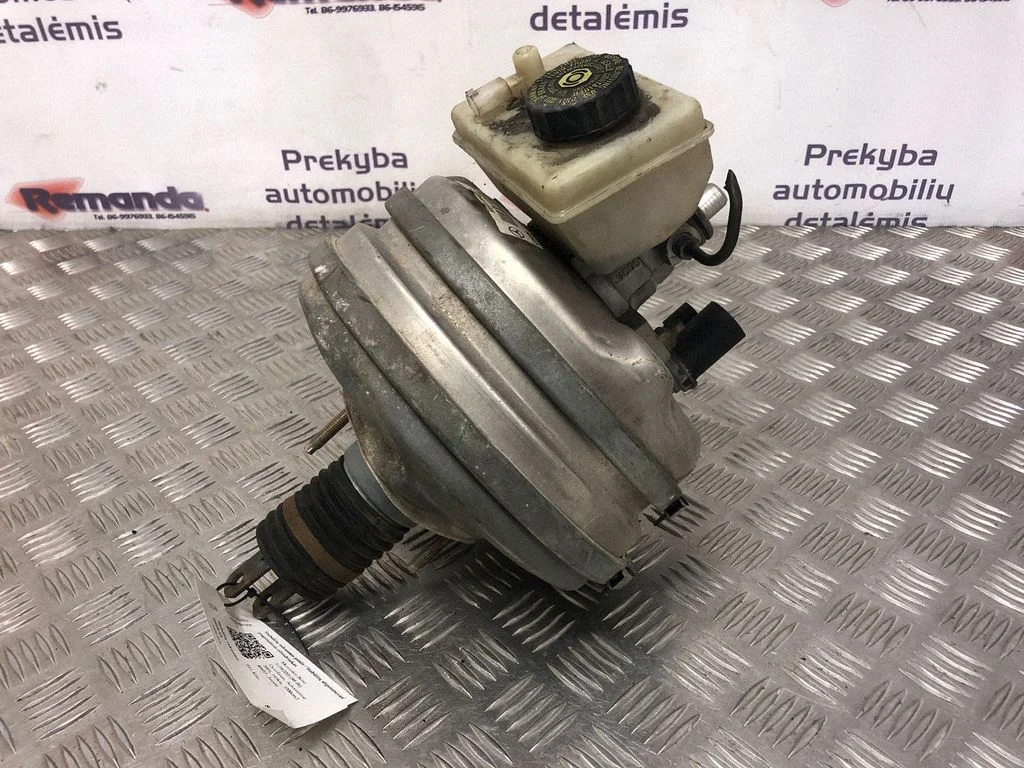 Brake booster – Mercedes-Benz S-Class W220 (1998-2006)