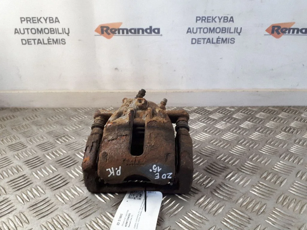 Front brake caliper – front left