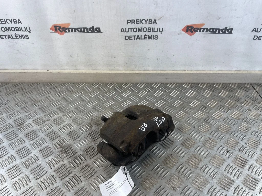 Front brake caliper – front right
