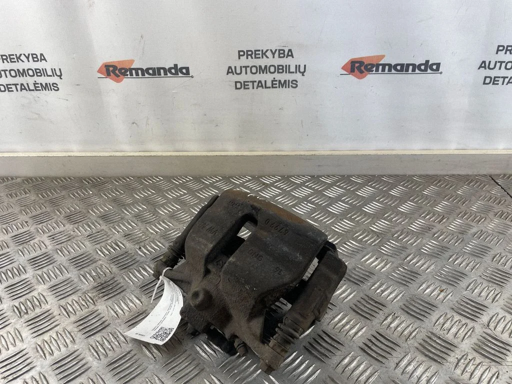 Zacisk hamulcowy przedni 6799D