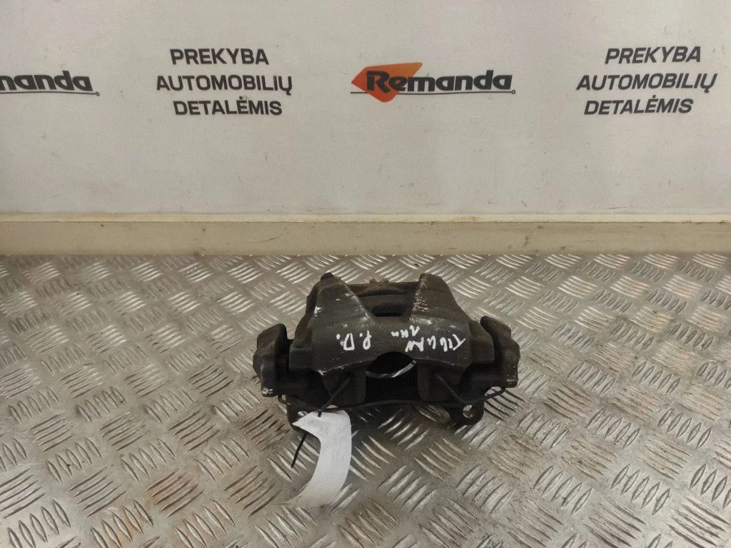 Priekšējais bremžu suports – priekšējā labā