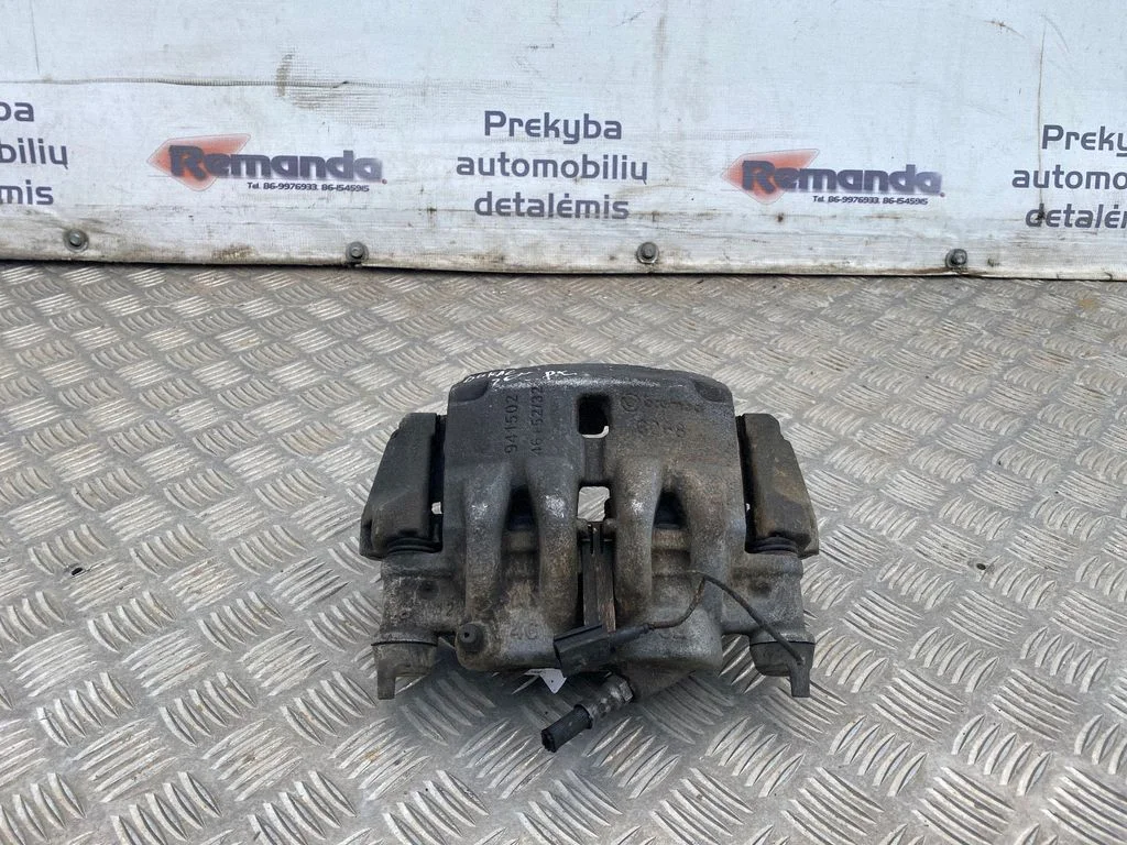Front brake caliper – front left