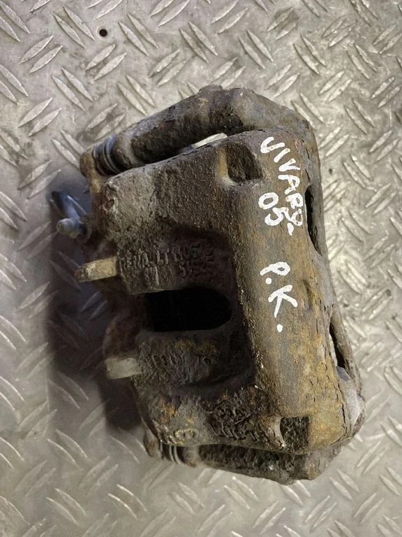 Front brake caliper – front left