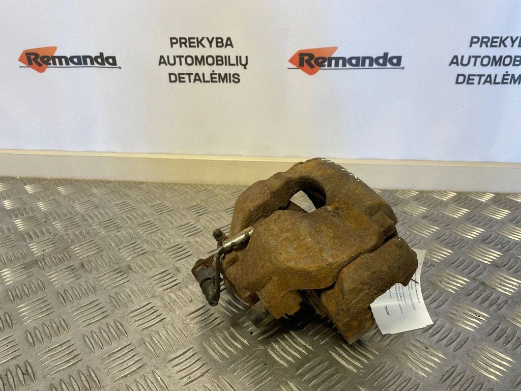 Priekšējais bremžu suports – priekšējā kreisā