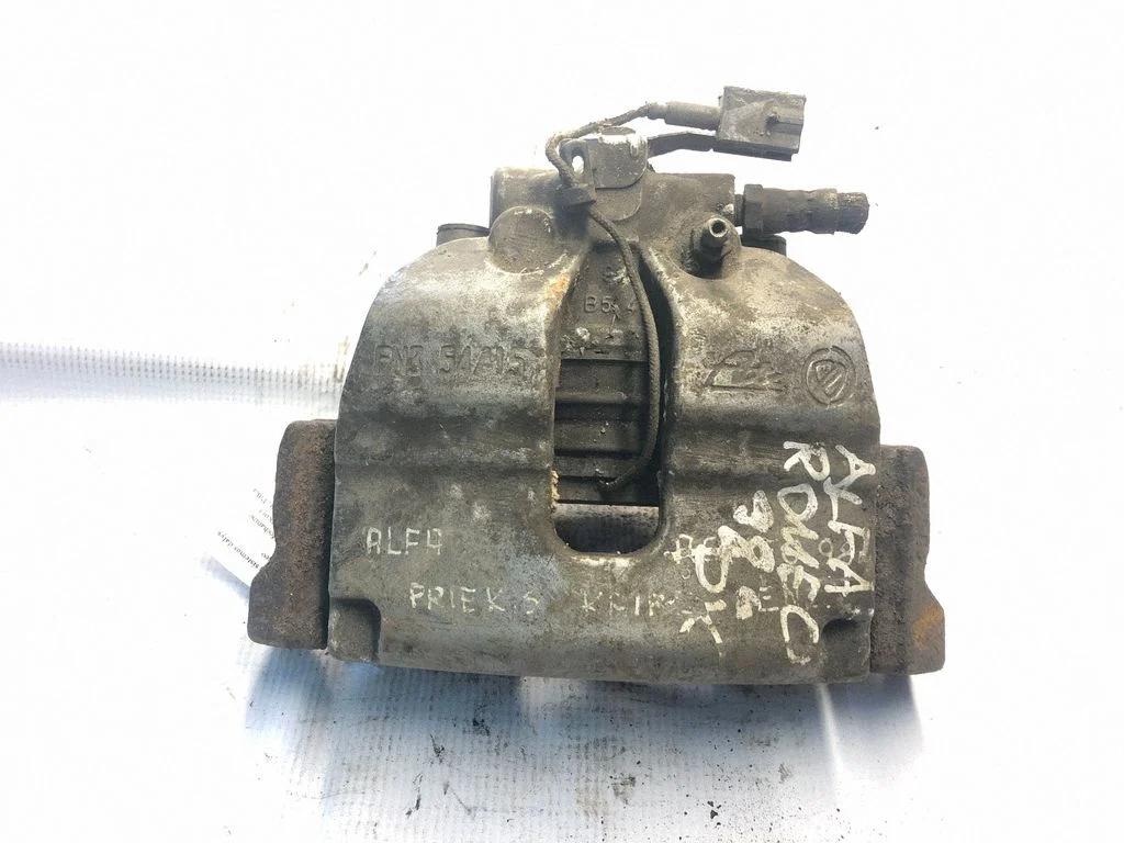 Front brake caliper – front left